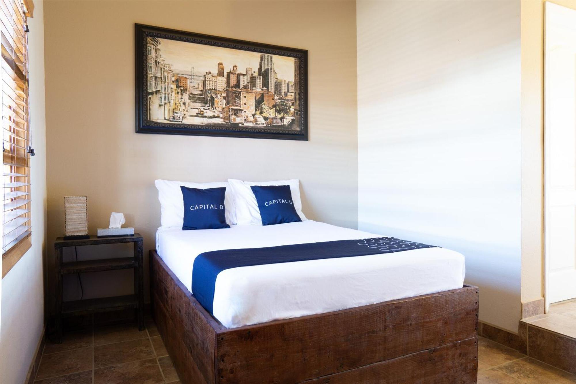 Capital O Hotel Villa Azura تيكاتي المظهر الخارجي الصورة